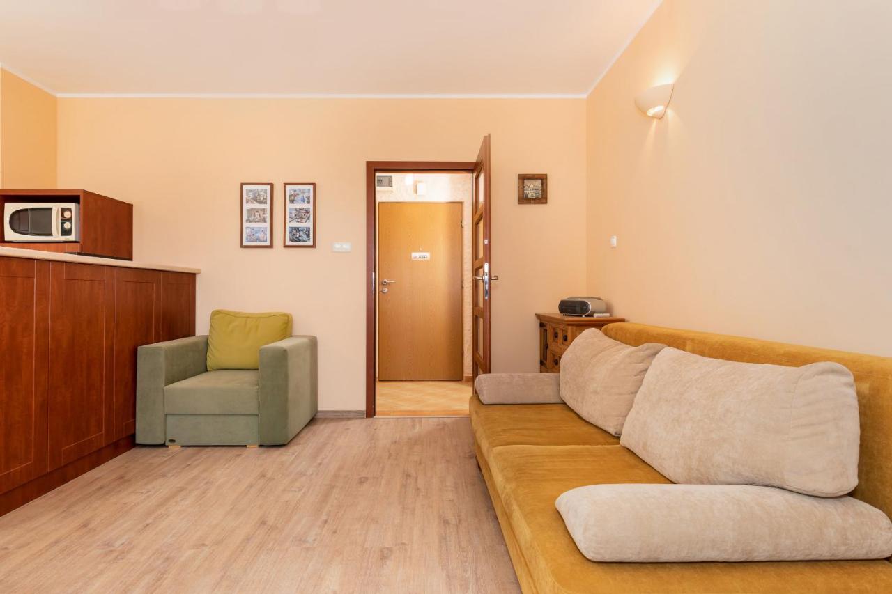 Apartment Spacerowa With Parking By Renters Kolberg
