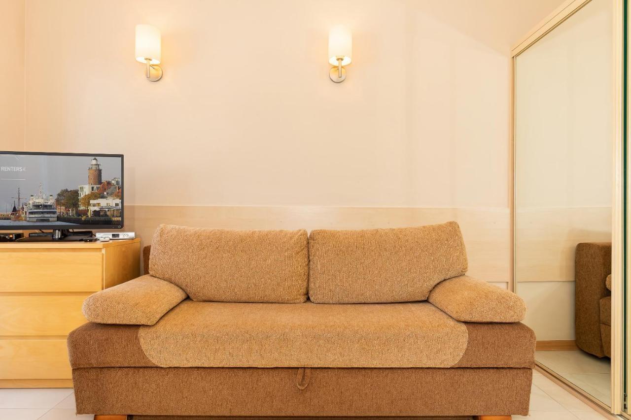 Apartment Spacerowa With Parking By Renters Kolberg