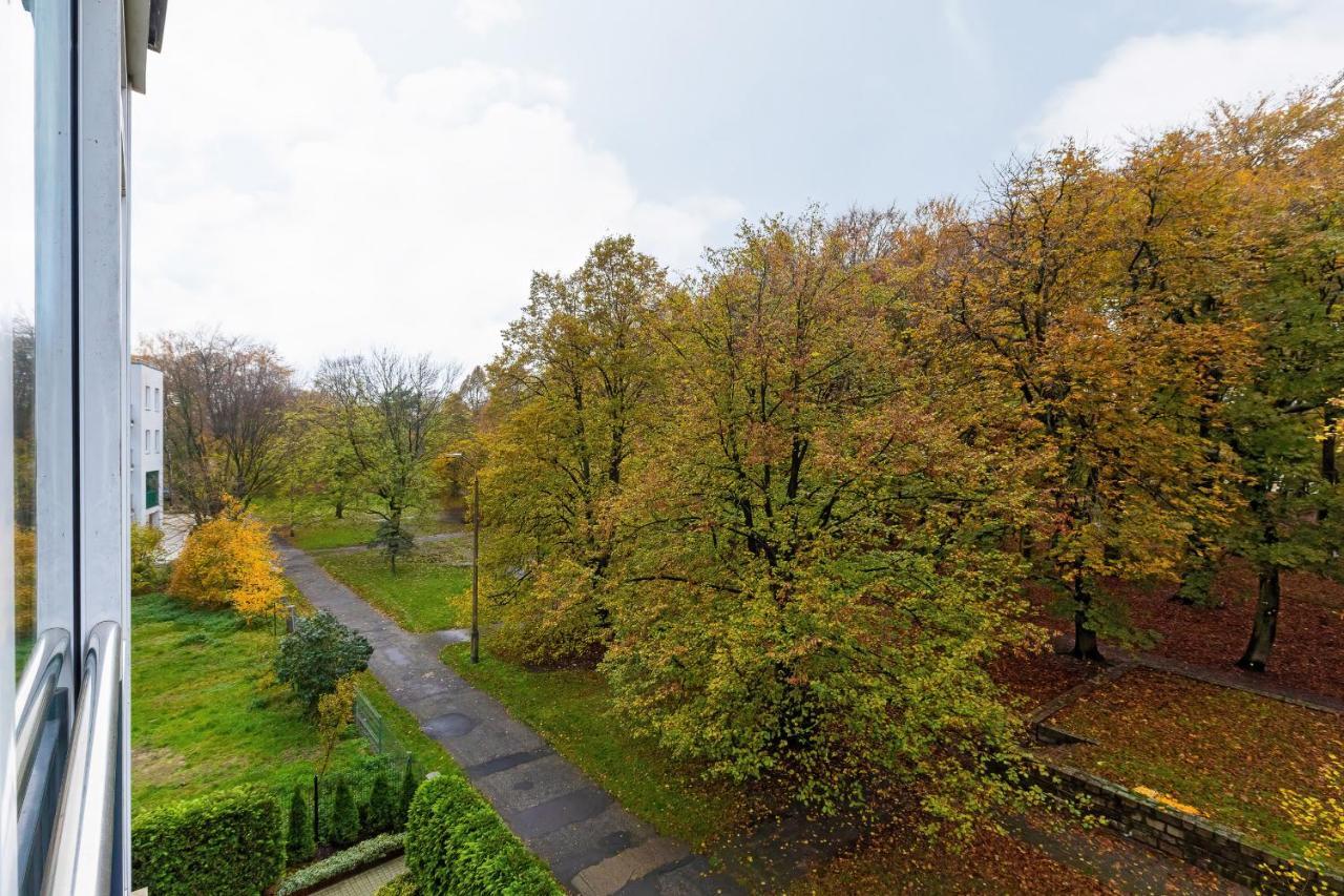 Spacerowa With Parking By Renters Apartment Kolberg